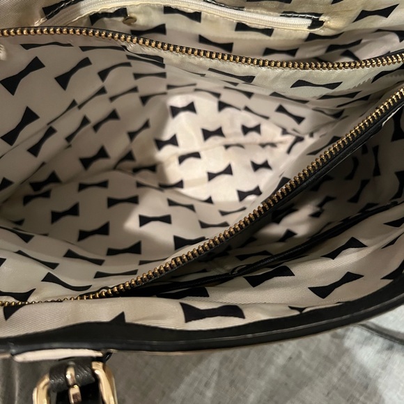 Kate Spade Purse - Picture 4 of 7